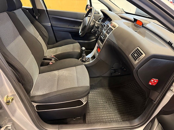 Peugeot 307 8 of 11