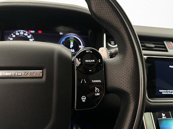 Land Rover Range Rover Sport 24 of 30