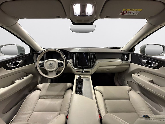 Volvo XC60 15 of 21