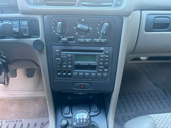 Volvo S70 12 of 17