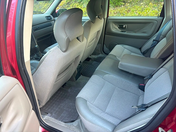 Volvo S70 8 of 17