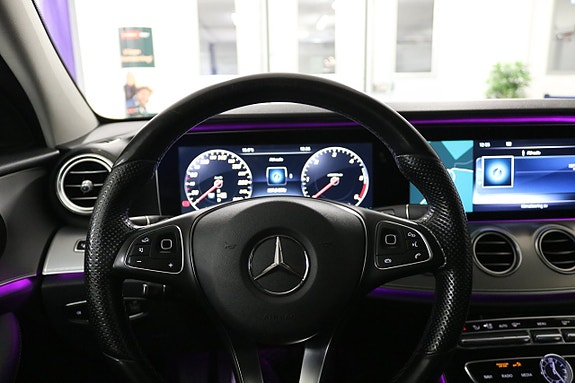 Mercedes-Benz E 220 d 15 of 23