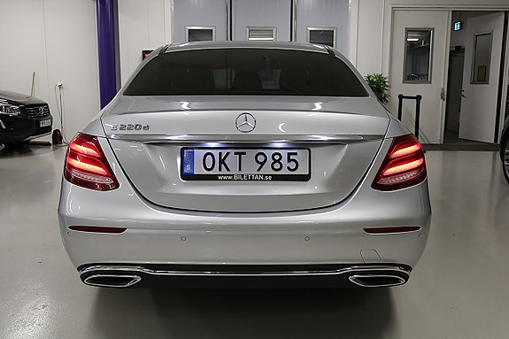 Mercedes-Benz E 220 d 5 of 23