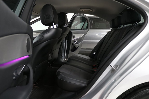 Mercedes-Benz E 220 d 11 of 23