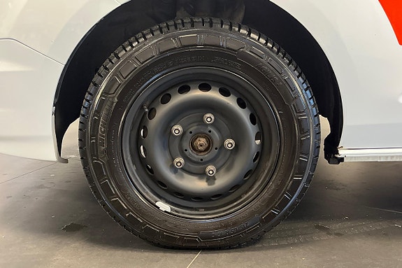 Ford Transit Custom 10 of 26