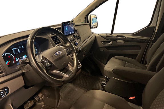 Ford Transit Custom 11 of 26