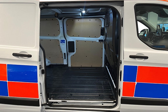 Ford Transit Custom 19 of 26