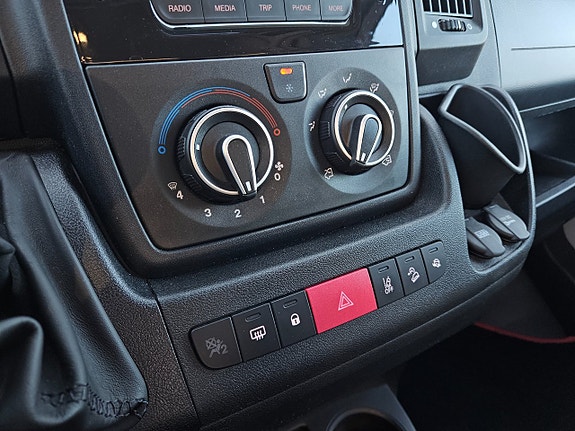 Adria Matrix 650 SL AC-bodel / Kamera / Truma 6E / Golvvärme / Facelift 25 of 29