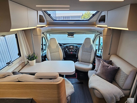 Adria Matrix 650 SL AC-bodel / Kamera / Truma 6E / Golvvärme / Facelift 20 of 29