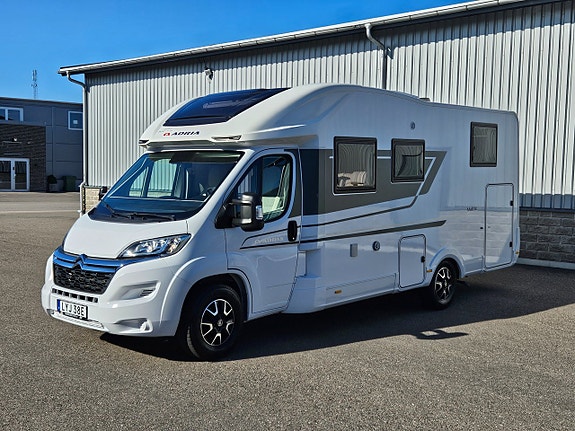 Adria Matrix 650 SL AC-bodel / Kamera / Truma 6E / Golvvärme / Facelift 3 of 29