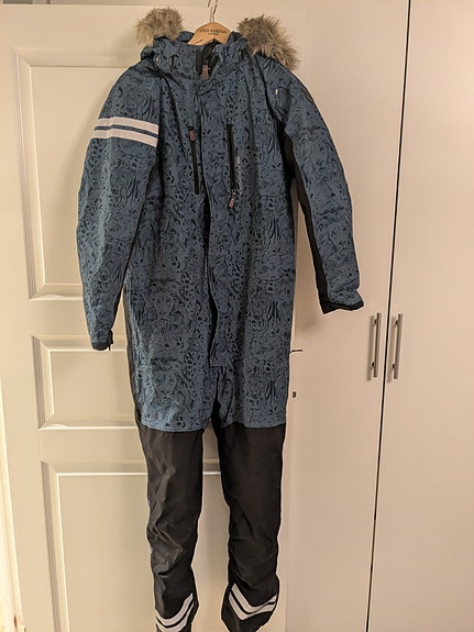 Product image 1 of 2