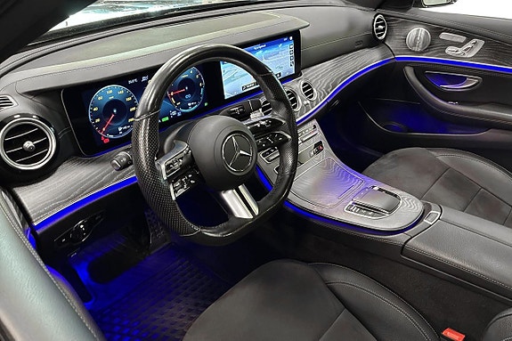 Mercedes-Benz E300 de 6 of 27