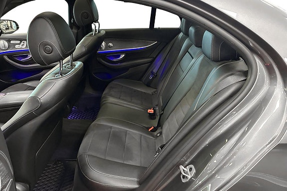 Mercedes-Benz E300 de 9 of 27