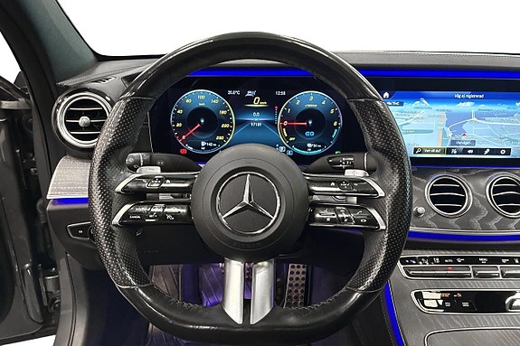 Mercedes-Benz E300 de 17 of 27