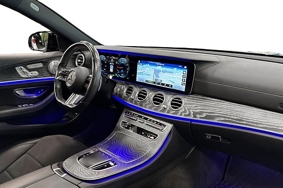 Mercedes-Benz E300 de 10 of 27