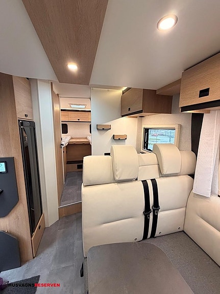 Pilote JOA 75 TB 18 of 27