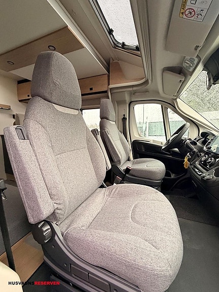 Pilote JOA 75 TB 8 of 27