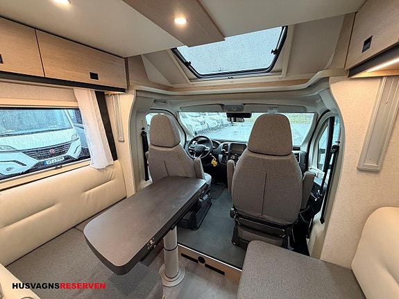 Pilote JOA 75 TB 11 of 27