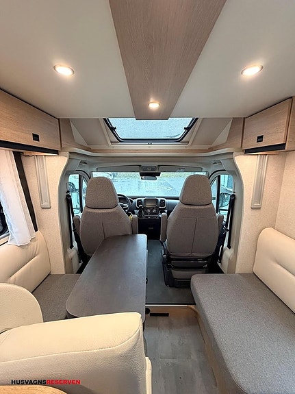 Pilote JOA 75 TB 14 of 27