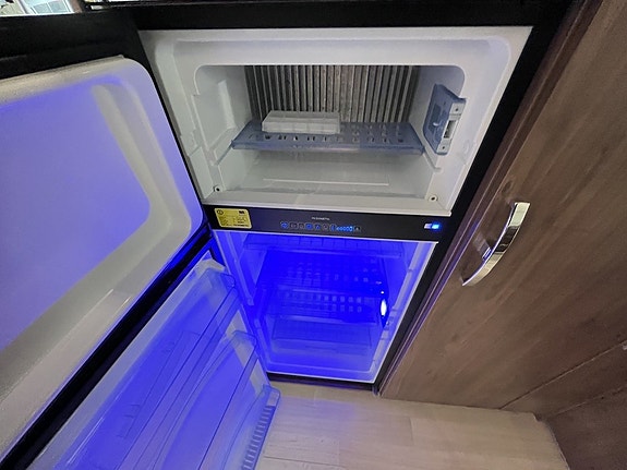 Frankia I 840 FD /ALDE/Hydraul-ben/AC-Bodel/Litium/Automat 180hk/Solcell 15 of 28