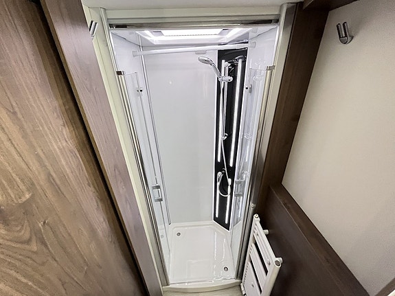 Frankia I 840 FD /ALDE/Hydraul-ben/AC-Bodel/Litium/Automat 180hk/Solcell 18 of 28
