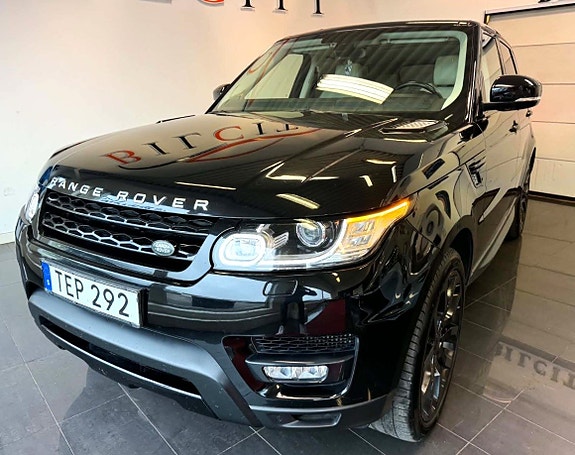 Land Rover Range Rover Sport 3 of 26