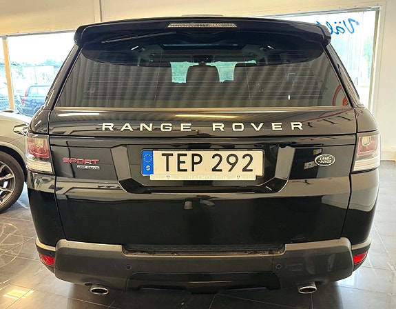 Land Rover Range Rover Sport 8 of 26