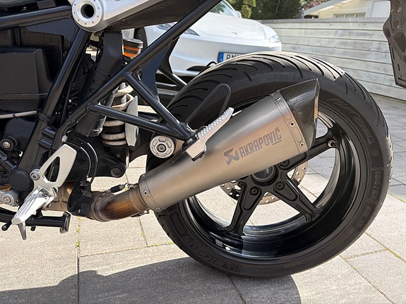 BMW R nineT Pure 8 of 14