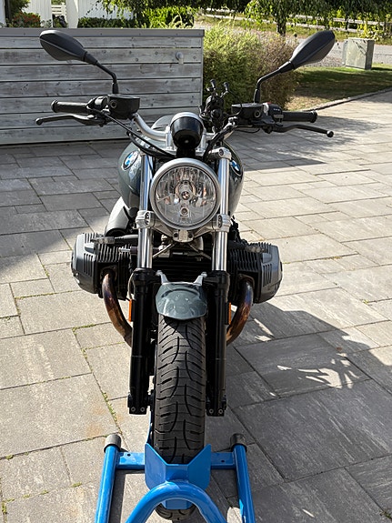 BMW R nineT Pure 3 of 14