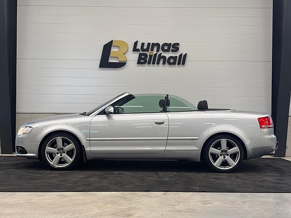 Audi A4 3 of 22