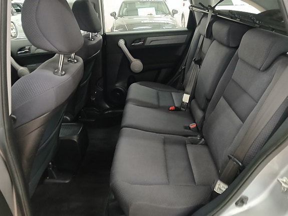 Honda CR-V 15 of 18
