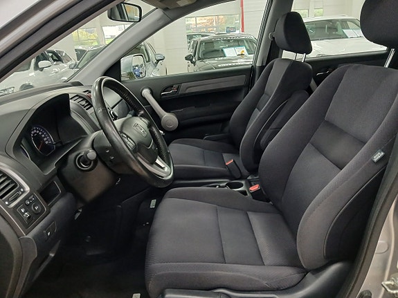 Honda CR-V 10 of 18
