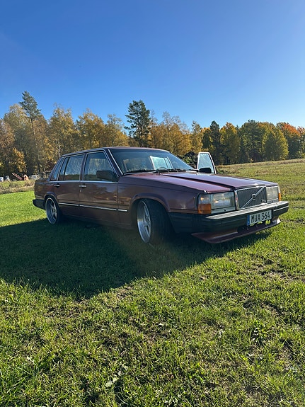 Volvo 740 4 of 10