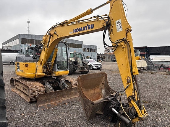 Komatsu PC 138 US 5 of 11