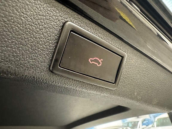 SKODA OCTAVIA RS 2.0 TDI 184ch DSG - CHAUFFAGE AUXILIAIRE - ATTELAGE - GPS - RÉGULATEUR ADAPTATIF - XÉNON