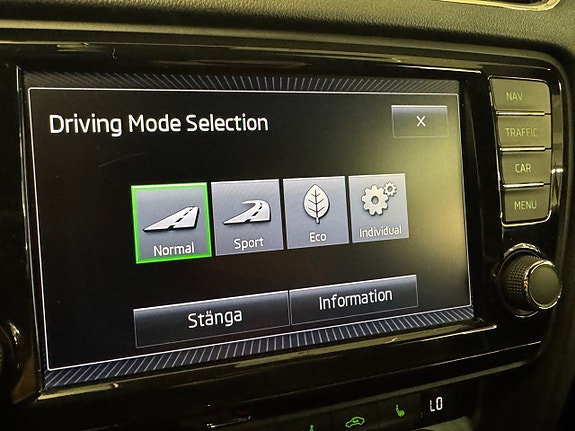 SKODA OCTAVIA RS 2.0 TDI 184ch DSG - CHAUFFAGE AUXILIAIRE - ATTELAGE - GPS - RÉGULATEUR ADAPTATIF - XÉNON