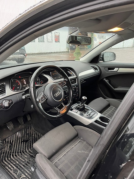 Audi A4 5 of 5