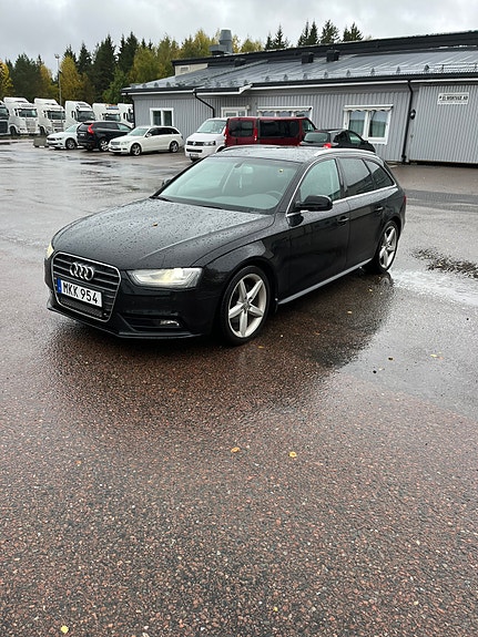 Audi A4 2 of 5