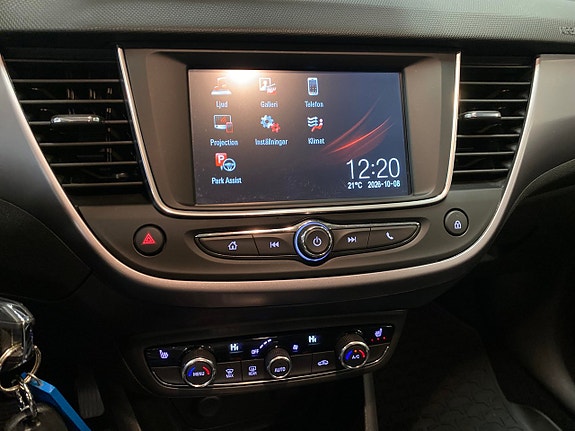 Opel Crossland X 11 of 17