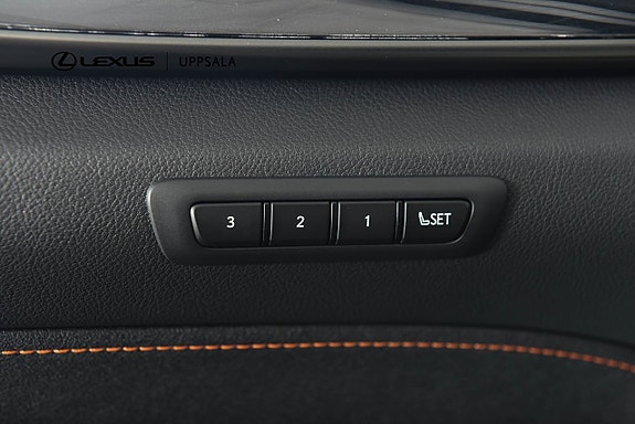 Lexus NX450h+ 13 of 24