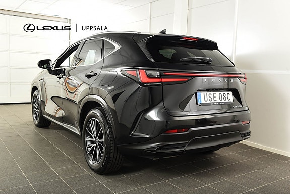 Lexus NX450h+ 3 of 24