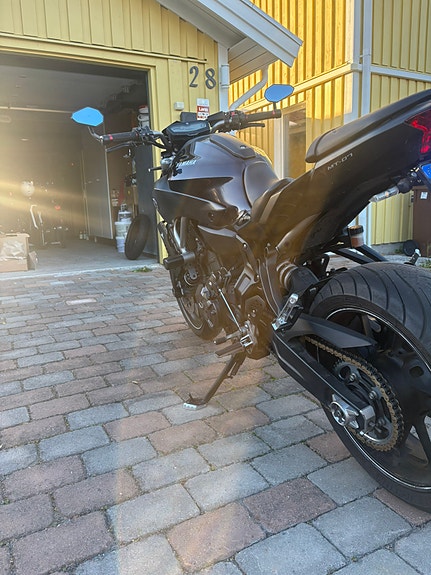Yamaha MT-07 5 of 9