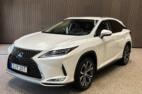 Lexus RX450h 2 of 14