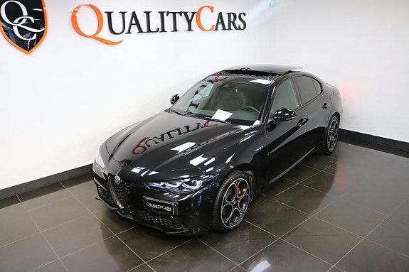 Alfa Romeo Giulia 19 of 25