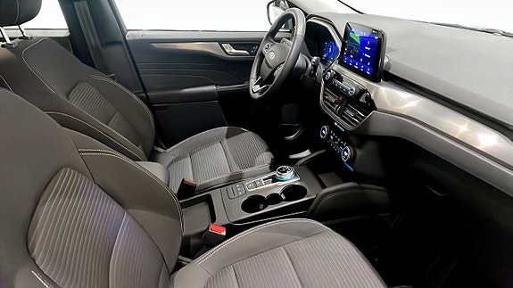 Ford Kuga 3 of 12
