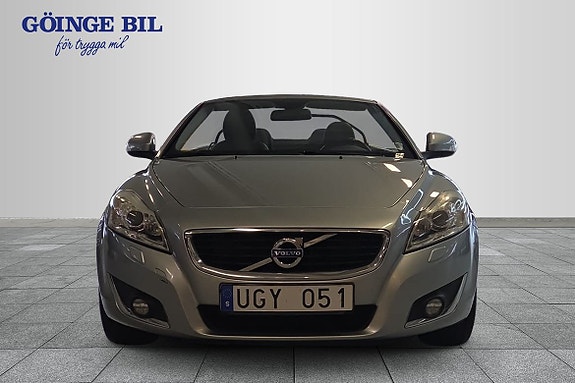 Volvo C70 2 of 12