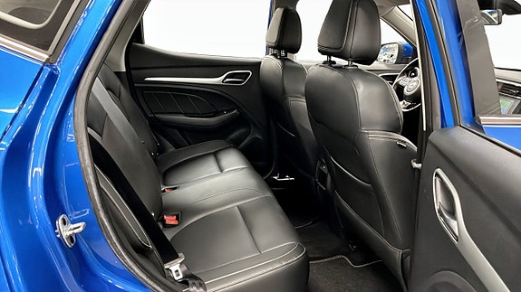 MG ZS 5 of 15