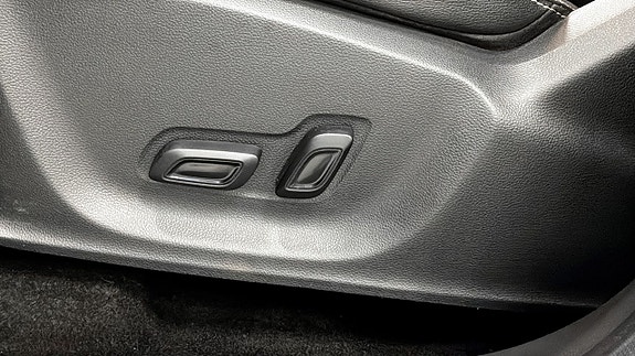 MG ZS 10 of 15
