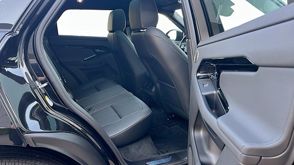 Land Rover Range Rover Evoque 5 of 9