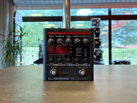 Product image 1 of 3